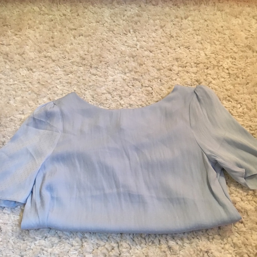 blue short sleeved blouse